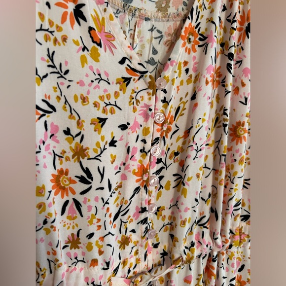 Petal & Pup midi dress 🍂 - Picture 3 of 4